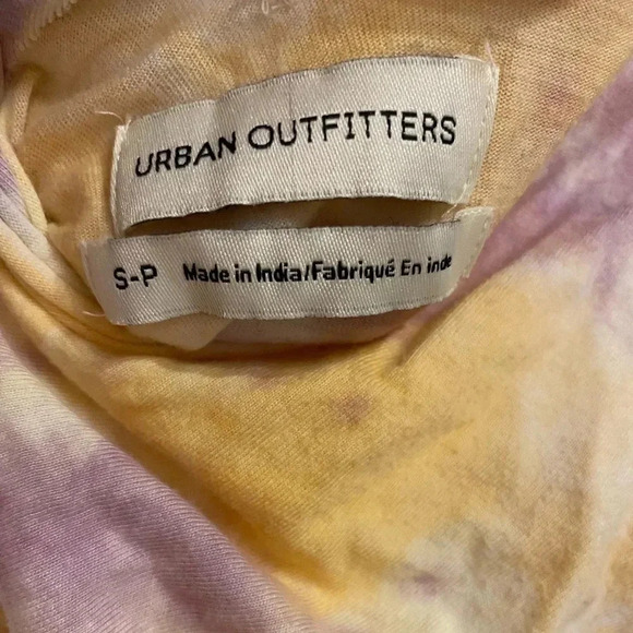 *EUC* Urban Outfitters Tie Dye Tank Loose Fit with Deep V Back - Picture 4 of 5